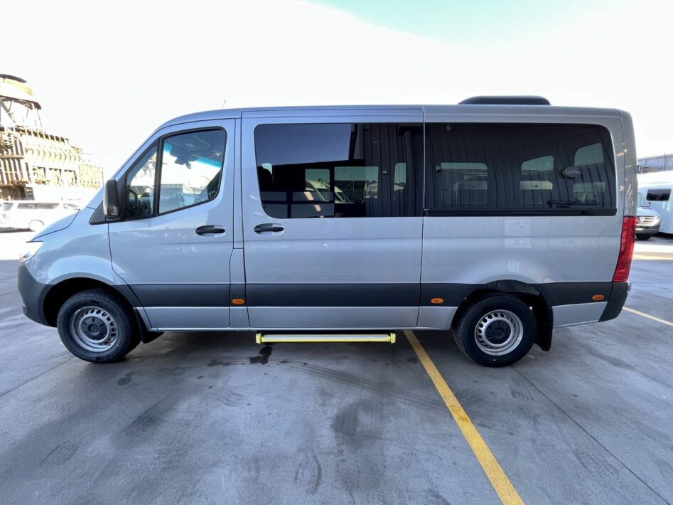 2025 Mercedes-Benz Sprinter 315 mini bus