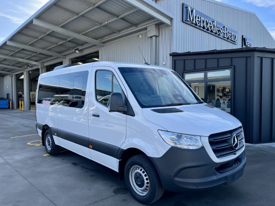 2025 Mercedes Sprinter 315 Minibus 12 Seats