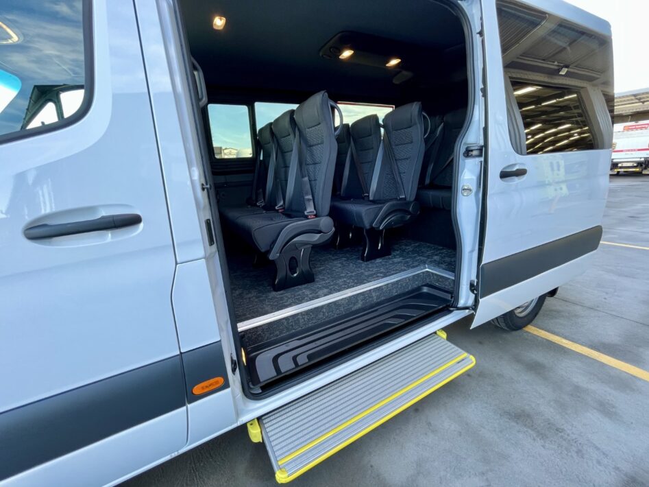 2025 Mercedes Sprinter 315 Minibus 12 Seats