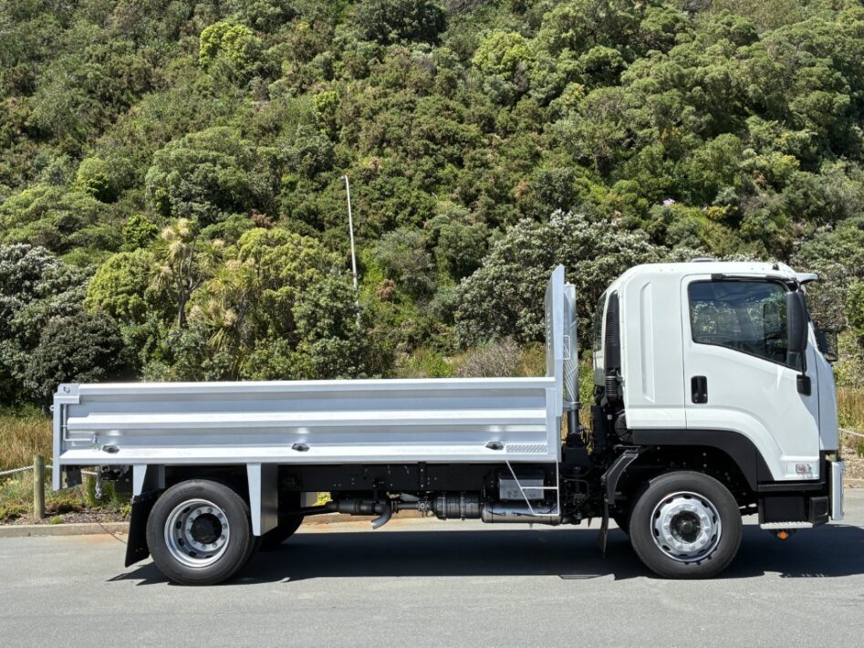 Brand new - Isuzu FTR750M Auto, CablePrice NZ