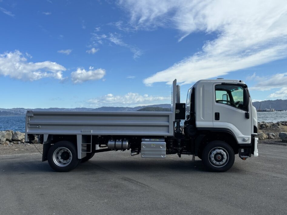 Isuzu tipper, brand new unit available now
